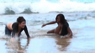 Milena Velba beach (mp4)-3