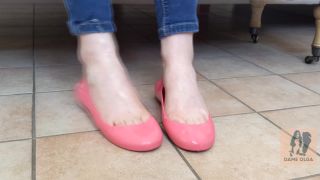 online porn video 28 foot fetish online Dame Olga – Shoejob / Flatjob with Pink Rubber Flats 2160 HD, ballet flats on fetish porn-9