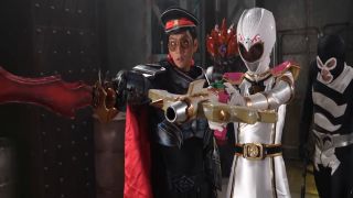 [SuperMisses.com] [ZENP-03] Beast God Squadron Beat Rangers: The Conquest of Beat Phoenix-010-3