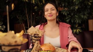 zishy luisa medrano buzzed-3