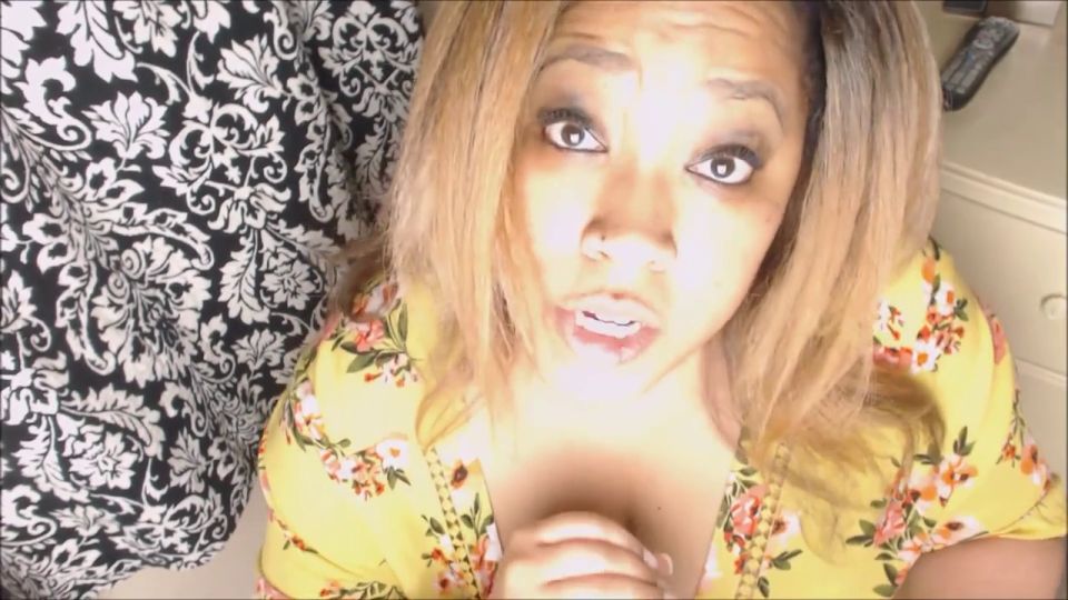 Rayne Woods – Mommys Soothing Handjob.