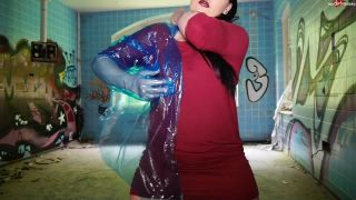 FISTING in veterinary gloves and PE apron with Dominique-Plastique - (Femdom porn)-5