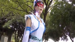 [SuperMisses.com] THPA-01 Super Heroine in a Close Call!! Vol.101-009-9