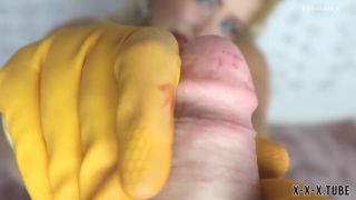 Hardcore porn  Lulublue x  Lulublue X Mommy Pov Blowjob In Her Rubber Gloves-7