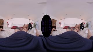 Video Mega Busty Housekeeper  Gabbie Carter 960p SD-1