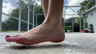 ivorysoles 270720212171088295 shoe video of the Foot!-9