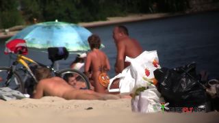 Nude Beach – Nice Leg Stretch Spread 3 on amateur porn amateur big tits blowjob-8