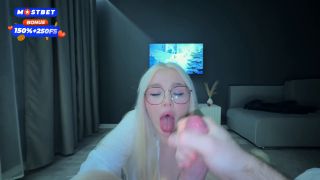 Blondessa: Tiny Schoolgirl Big Ass & Tits Porn [Full HD]-9