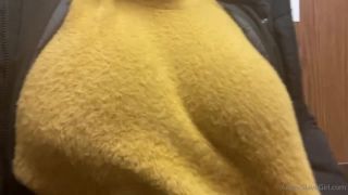 arabicslavegirl 2021.01.08 1397701736 public flashing is so much fun -7
