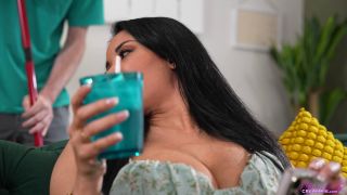 Stepmom Requests Cum Inside: Momwantscreampie Secrets-1