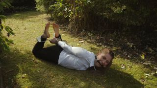 Hogshackled Pony Rider Stephanie Bonham Carter (VD0675, MP4).-5