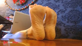 [GetFreeDays.com] Sexy Milf Wrinkled Soles Barefoot Pink Toenails Adult Video February 2023-9