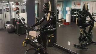 vicky d pbAnaerobic training with gasmask and 3l rebreather bag-3