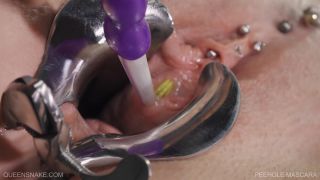 free xxx video 38 QueenSnake - PEEHOLE MASCARA 2020 September 12 | peehole stretching | fetish porn bdsm 3gp-7