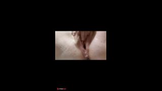 Pussy loves to swallow anything she is wide open and gaping-5