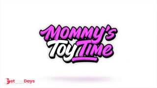 Wife And Mom Julia Robbie Has Something For Everyone And A Toy For Herself-9