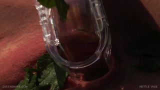 Nettle Vase Queensnake Studio.-4