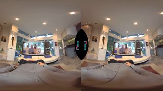 RILEY REID WANTS TO BABYSIT YOUR COCK - Smartphone VR-1