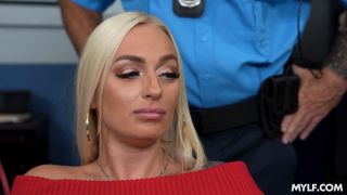 [MomDrips] Elana Bunnz [11.28.25] [1080p]-1