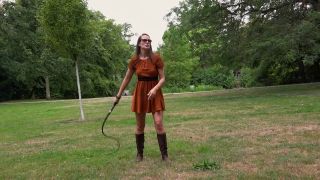 Femdom porn  FemdomFoto - Lady Iveta Delivers Overhead Strikes in German Scene  Punishment -9