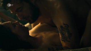 Sabrina Reiter - Spuren des Bosen s01e08 (2019) HD 720p - [Celebrity porn]-5