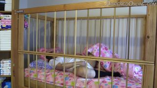 Diaperedonline2Starla Starla Masturbating in Crib-4