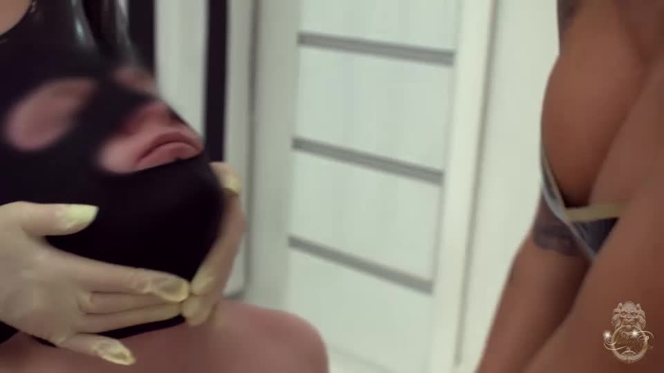 Kates Palace 120221 Willkommen im Restaurant zum braunen GlО©╫ck 02 (mp4)