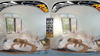 Vr VIRTUAL PORN - I Caught My Stepsister Babi Star Filming Herself And Ended Up Fucking Her On Camera-2