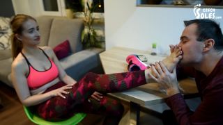 [GetFreeDays.com] Hurt Ankle And Her Sweaty Feet To Be Worshiped Foot Wor joi-5