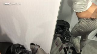 Lara-CumKitten – Public spontan in der Umkleide  dressing room sex    dressing room sex-4
