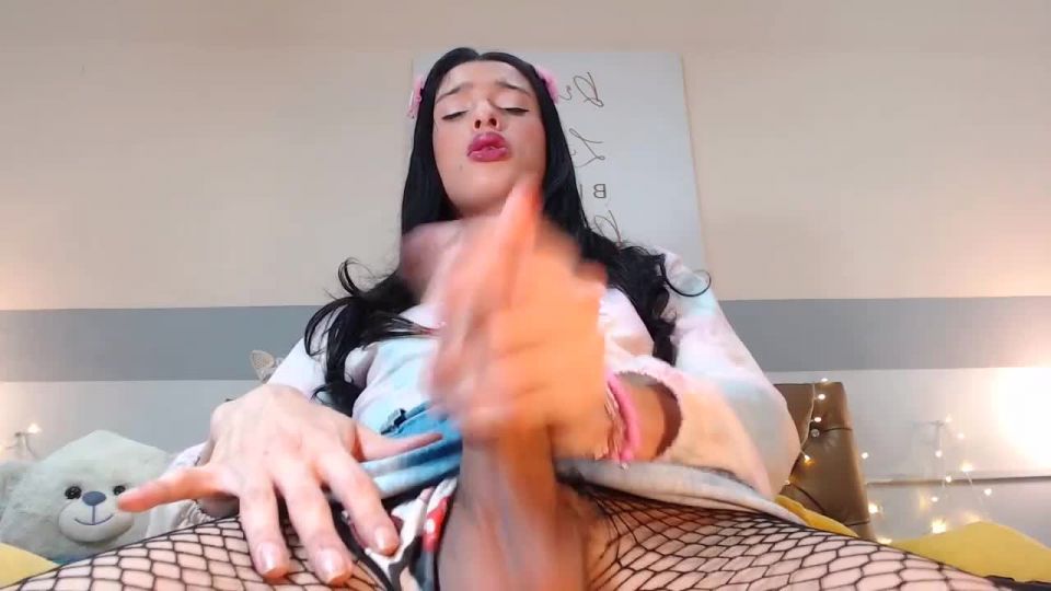 Shemale Webcams Video for December 27, 2021 – 04 webcam 