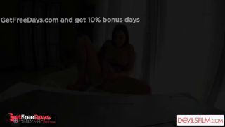 Karlee Greys Solo Fuck with Vibrators During a Webcam Show-6