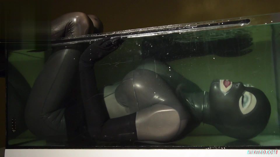 7117 latex rubber porn sex fetish 57