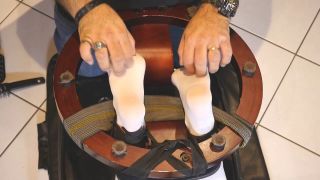 [GetFreeDays.com] Tickling Final Part Of Santa's Daughter Tickle Night tickling belly porn-5