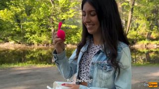 Girlfriend Gets Orgasms In A Public Park And I Control It With A Toy From Flirtwithsb 1080p-1