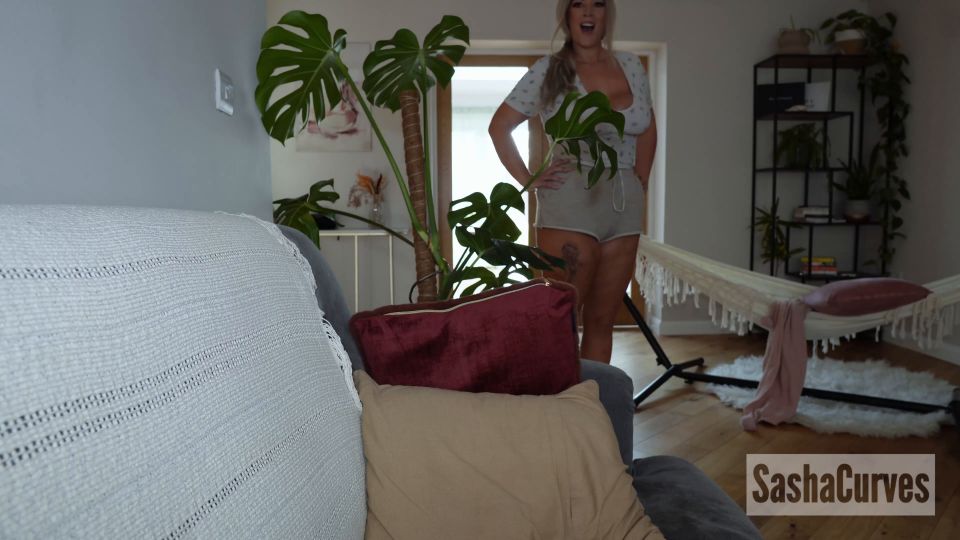 Dark Horror Night with Possessed Stepmom in UltraHD 4K