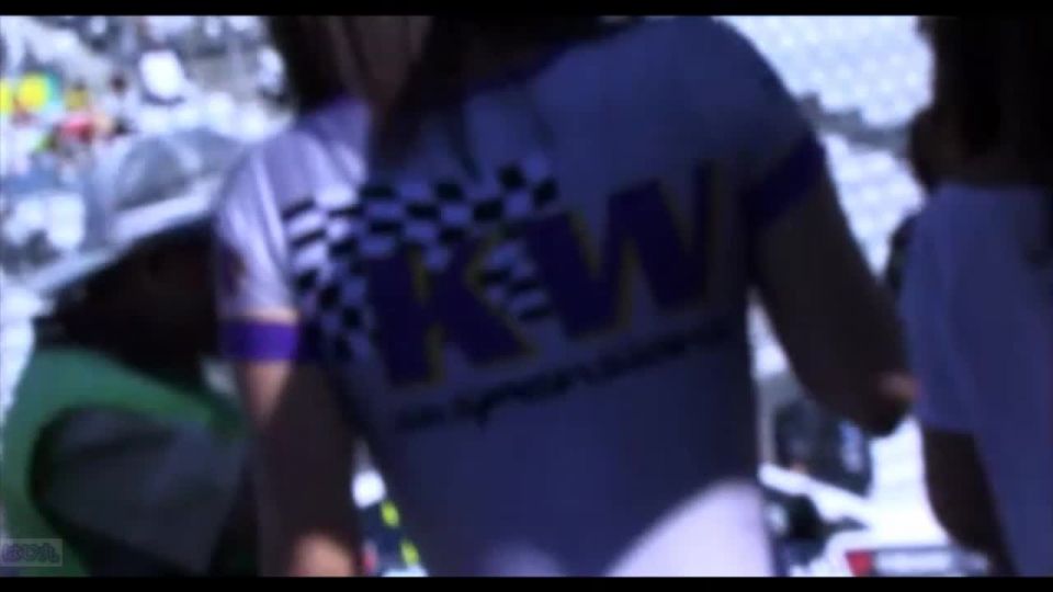 Autosalon 24 - 15289098 on voyeur 