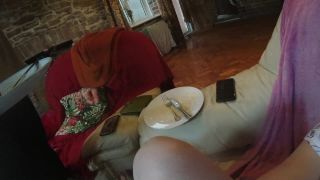 ELLY_S_BIRTHDAY_-_Thomas_Muse_-_EP11-9