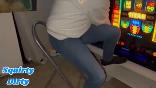 [K2S.CLUB] Squirtydirty - Glücksstrahl und Glückssträhne im privaten Casino - HD 720P-3