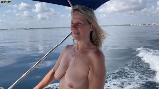 Sweet Susi NRW - Nackt Boot Fahren 1080P - Mdh-7