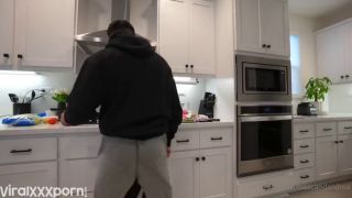 my only fans Isaacandandrea OnlyFans video of Petite Cutie in tight outfit cooking while teasing with ass Isaacandandrea, Andreasmelons-4