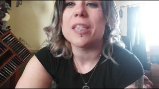 porn clip 32 TattooedMilfyMama – Old Content Ripping Tights N Blowing Gum - tattooedmilfymama - femdom porn diaper fetish porn-1