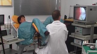 Spekula mov 84 Bladder exam cystoscopy (mp4)-5