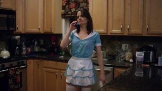 Elizabeth Reaser – Easy s01e01 (2016) HD 720p - (Celebrity porn)-4