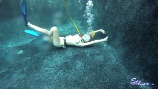 SexUnderwater e0500 Ali May Scuba Training (mp4)-6