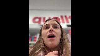 Dahliagoth Teases With Her Busty Bouncing Knockers In Amateur Video  fetish-2