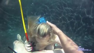 SexUnderwater e0466 Topanga Fox Gropecam Scuba Blow Job (mp4)-4