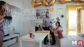 Anny Aurora, Brad Newman - Jerkeoke - Gonzo-1