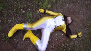 [SuperMisses.com] MSZ-12 Blame a Super Heroine With Special Attack: Beast Ranger -Beast Yellow (FHD ver.)-011-8