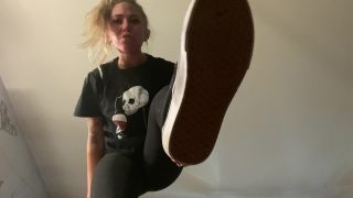 b findom  Giantess shrunken man in sweaty foot custom.,  on feet porn -1